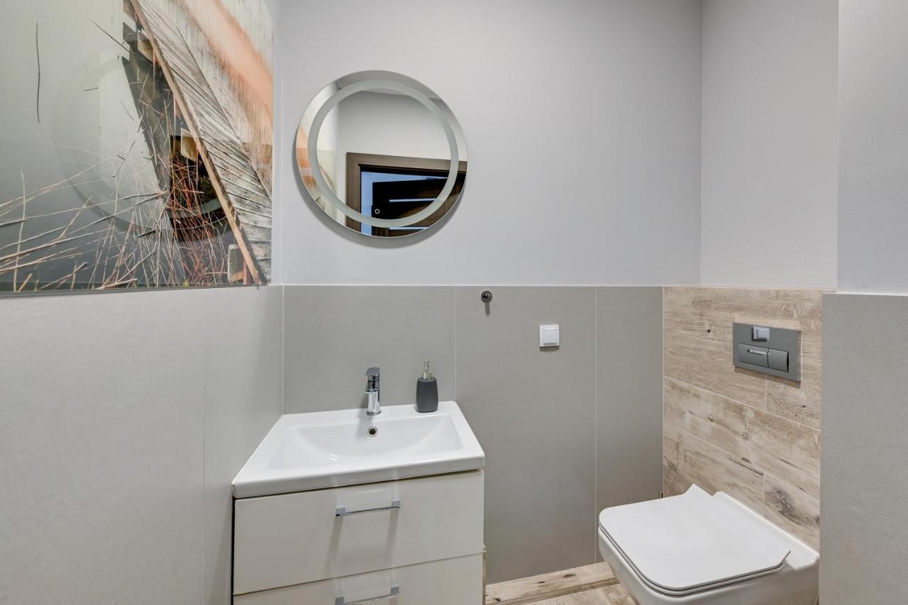 Grand Apartments - Luxury Apartment On The 11Th Floor With A View Of The Old Town Gdansk Exterior photo